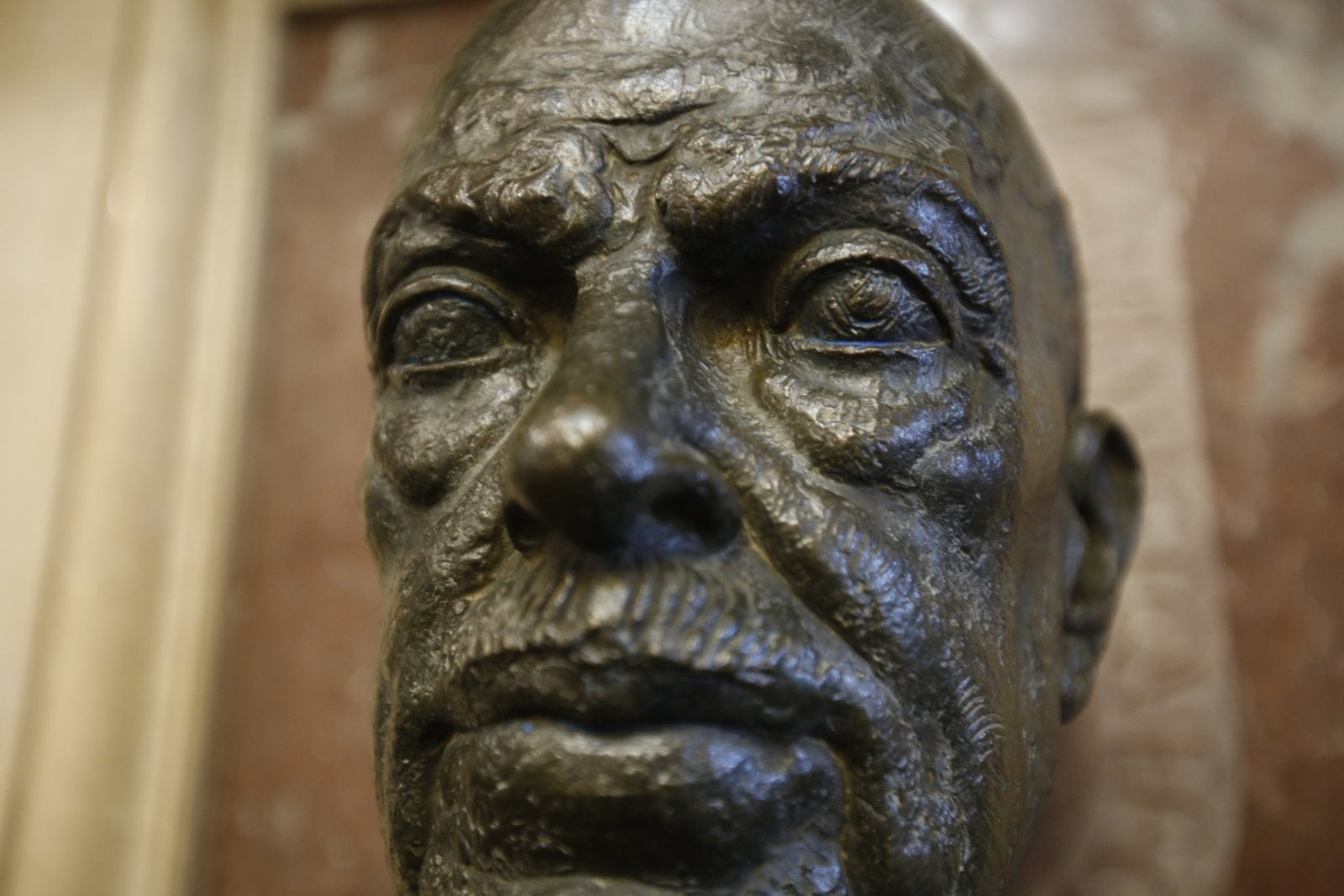 El bust d'Alfons Sala a l'Escola Industrial