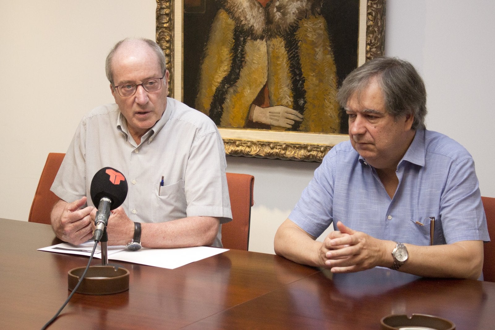 Ignasi Cusidó, president de la Fundació Antiga Caixa de Terrassa (esquerra) i Josep Ribera, director de la Fundació