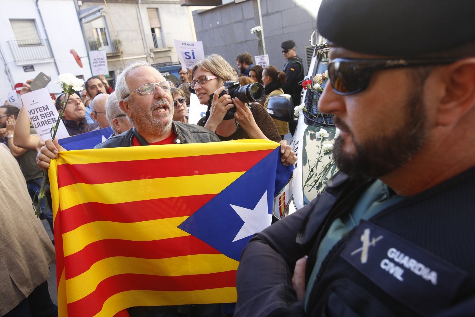 Escorcoll Guàrdia Civil a Terrassa