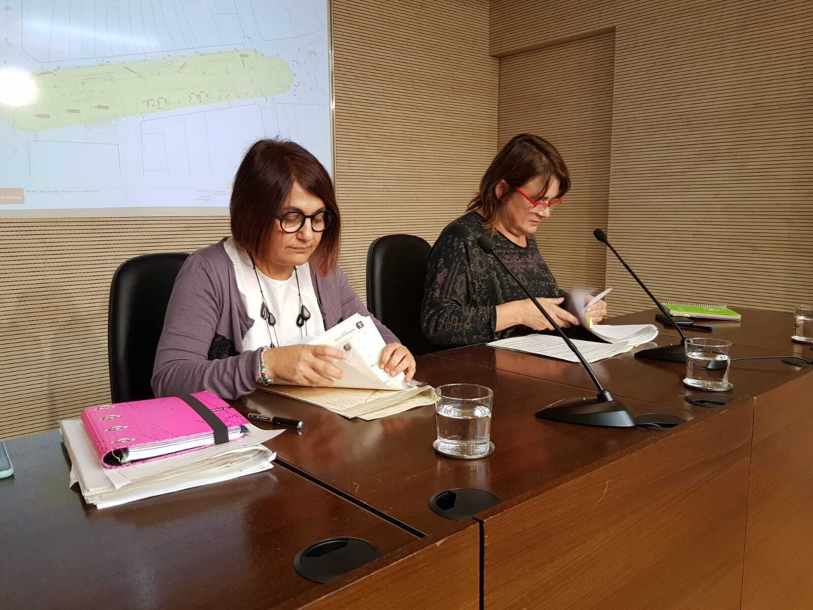 La coordinadora Míriam Andreu i la regidora Lluïsa Melgares