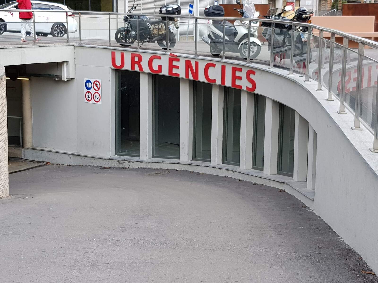 Entrada d'urgències de Mútua Terrassa