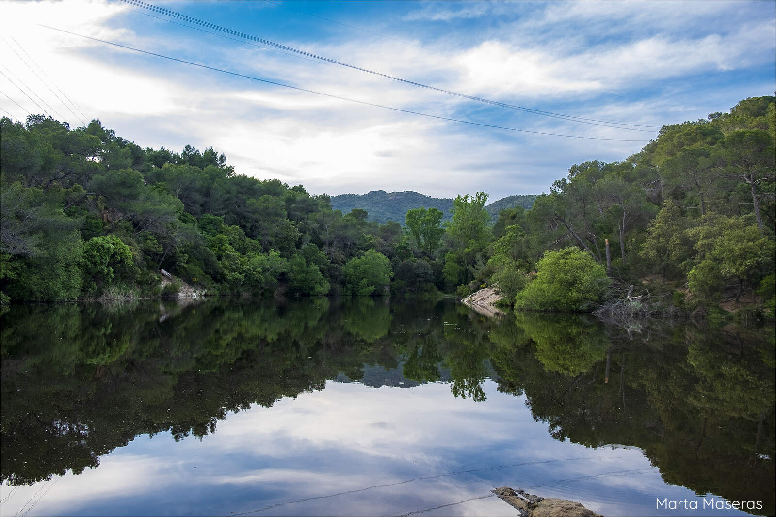 Vespre de desconfinament a la zona del Llac Petit de Terrassa
