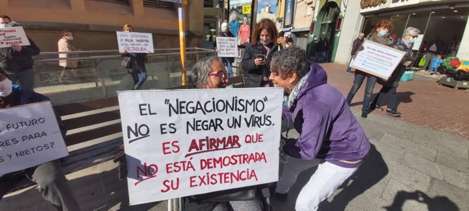 El grup s'ha instal·lat al Raval