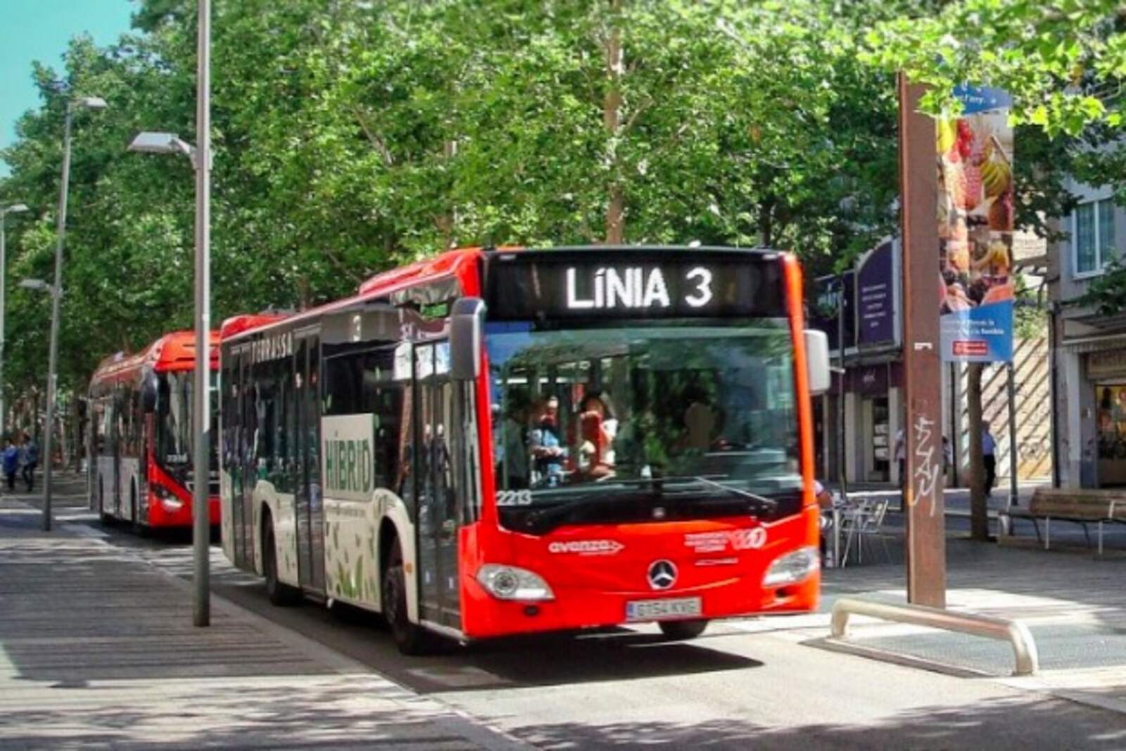 Autobús de la línia 3 circulant per la Rambla d'Ègara de Terrassa | MT