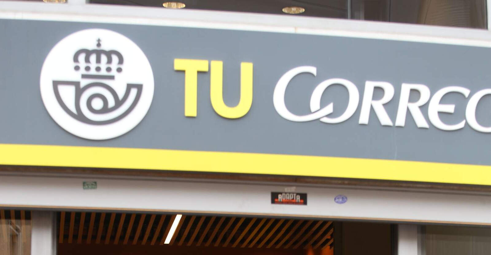 Colas a Correos de Terrassa