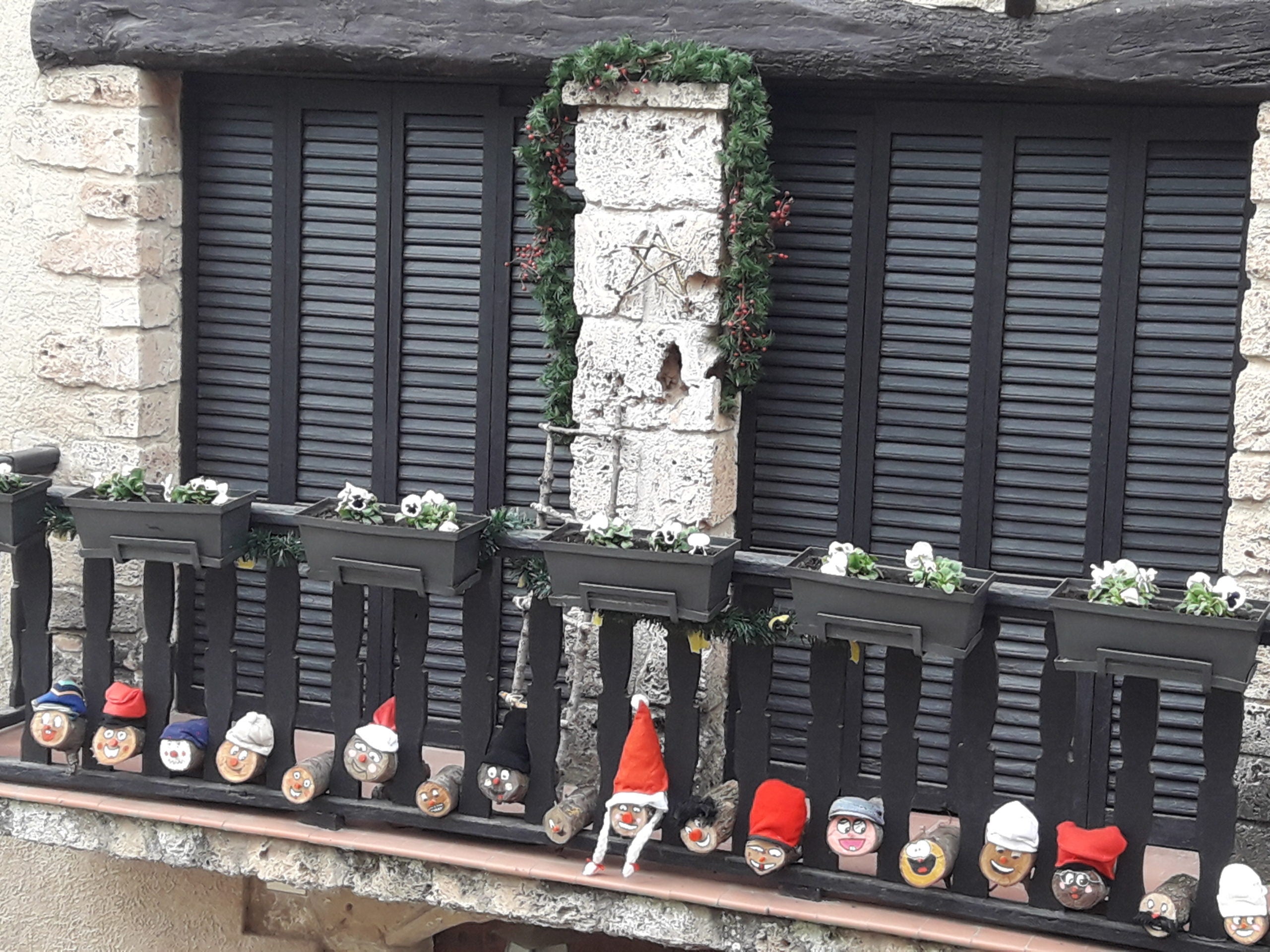 Mura s’omple de tions