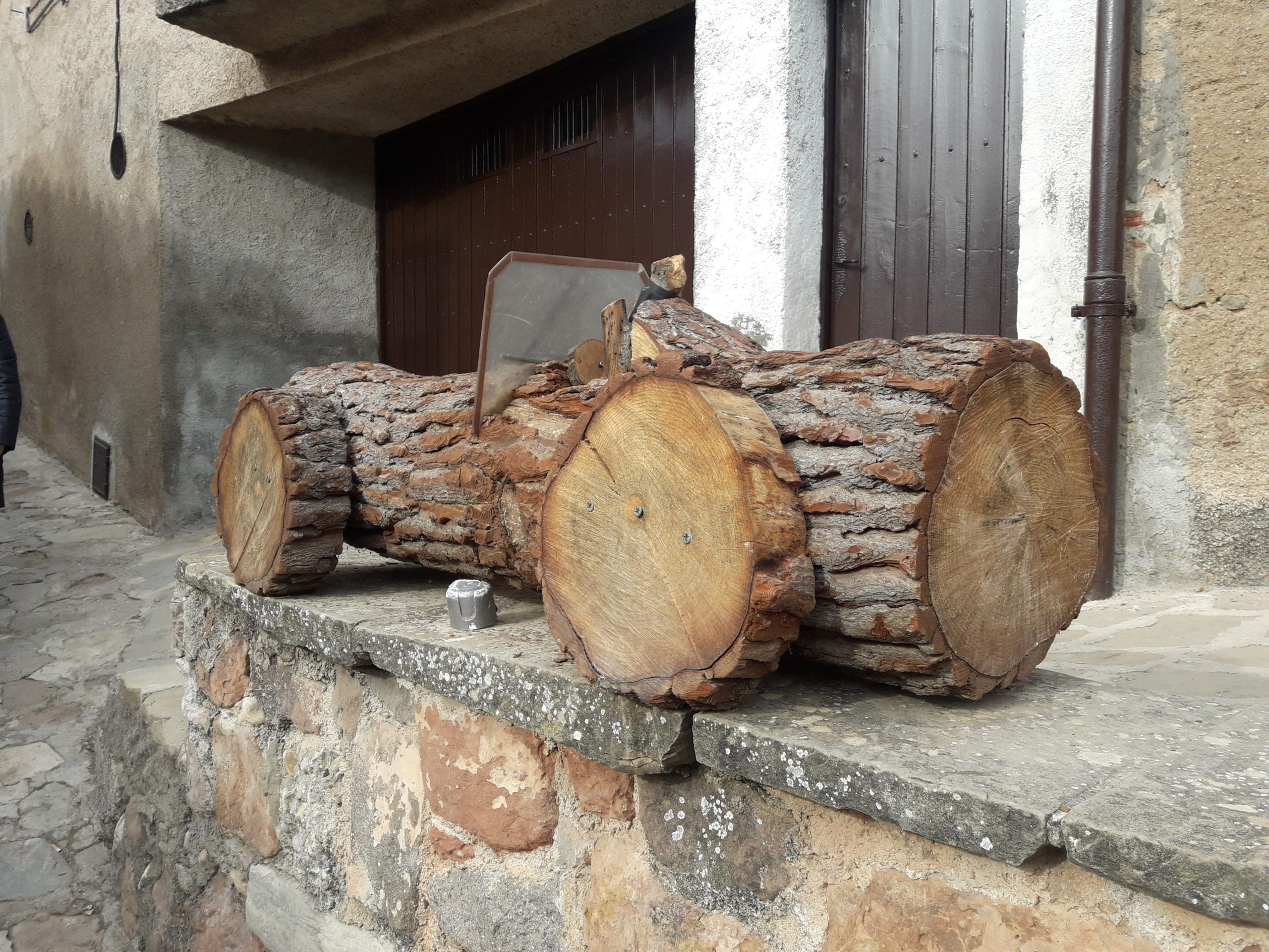 Mura s’omple de tions