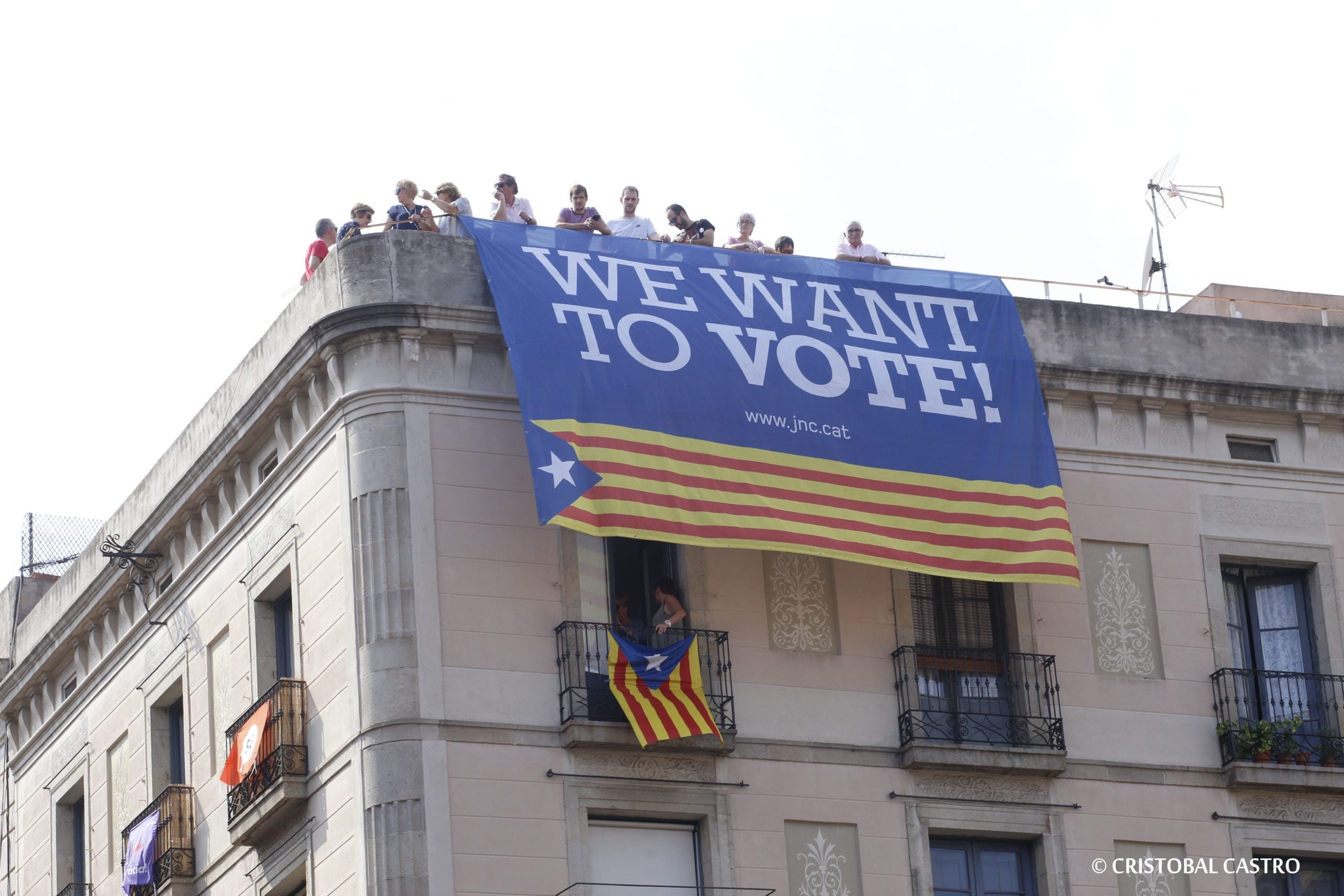 Gamma extra i una estelada dels Minyons de Terrassa