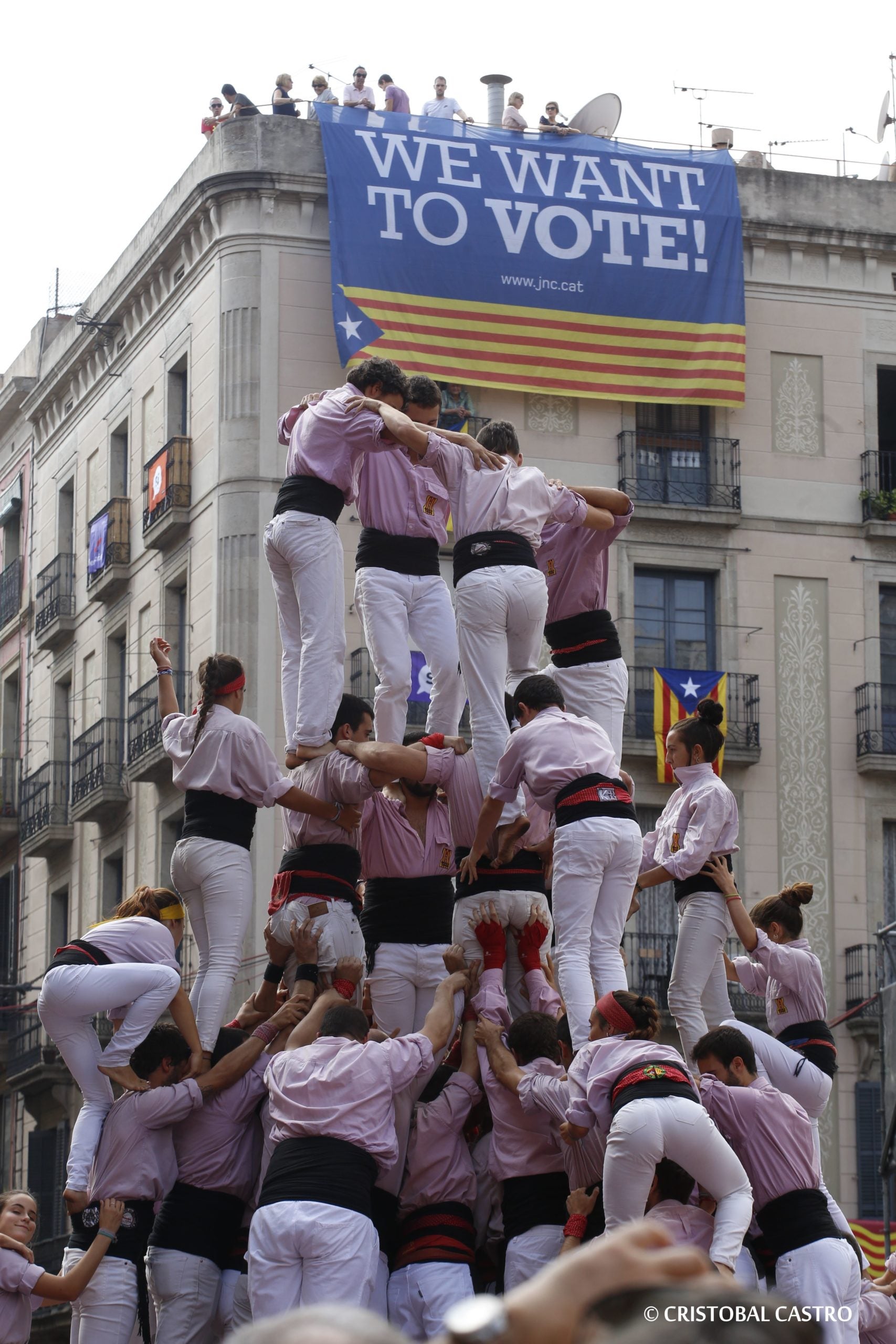 Gamma extra i una estelada dels Minyons de Terrassa