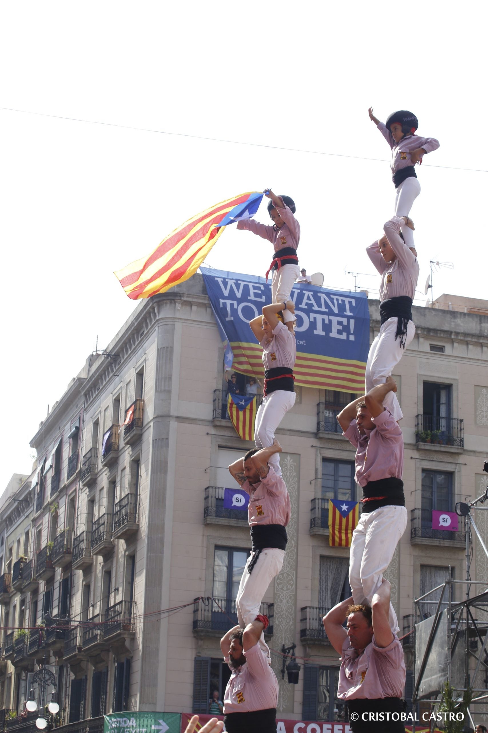 Gamma extra i una estelada dels Minyons de Terrassa