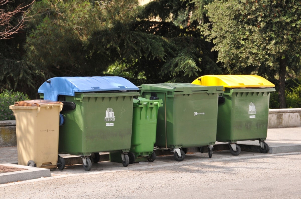 Bateria de contenidors a Terrassa | Consorci de Residus del Vallès Occidental