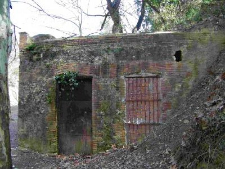 Edifici de la font del Crisp&iacute;
