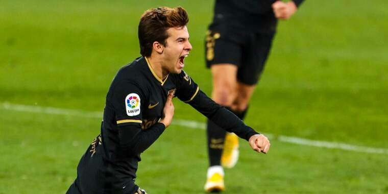 Riqui Puig celebra el seu primer gol amb el Barça  | FC Barcelona
