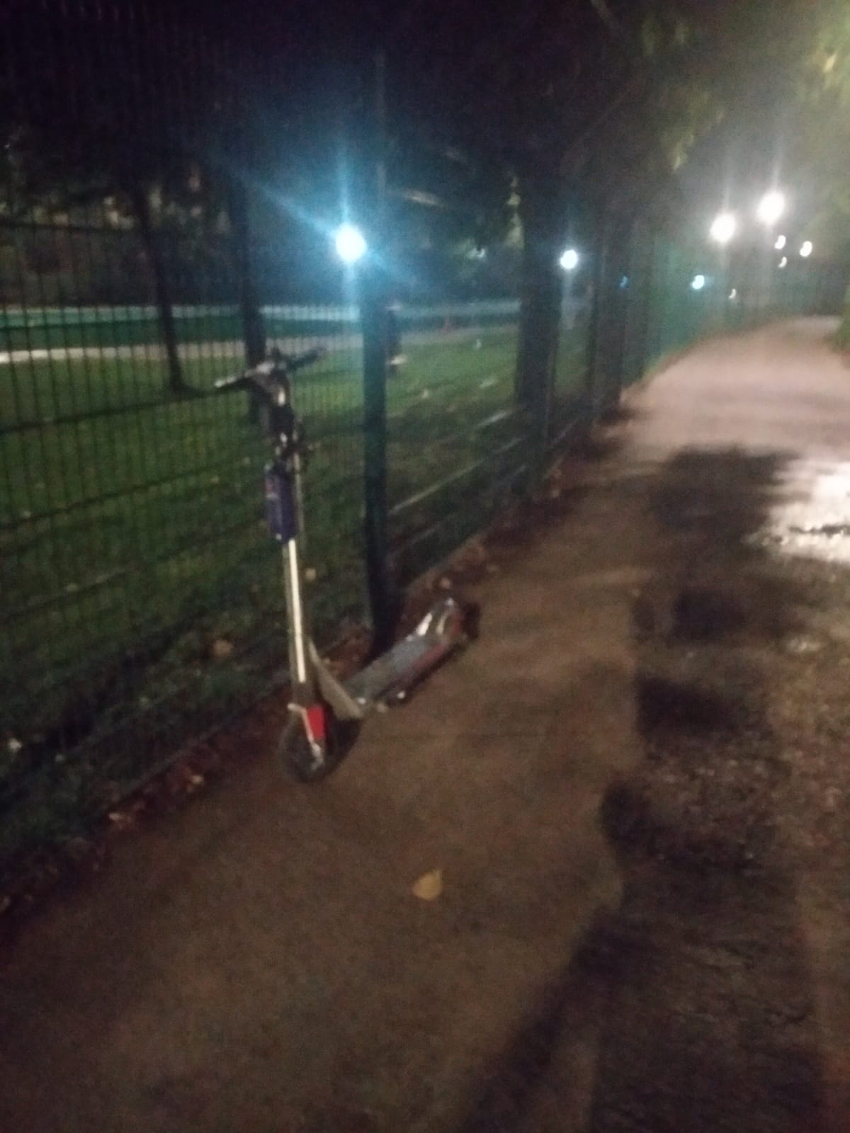 Patinets abandonats/gabby.lm