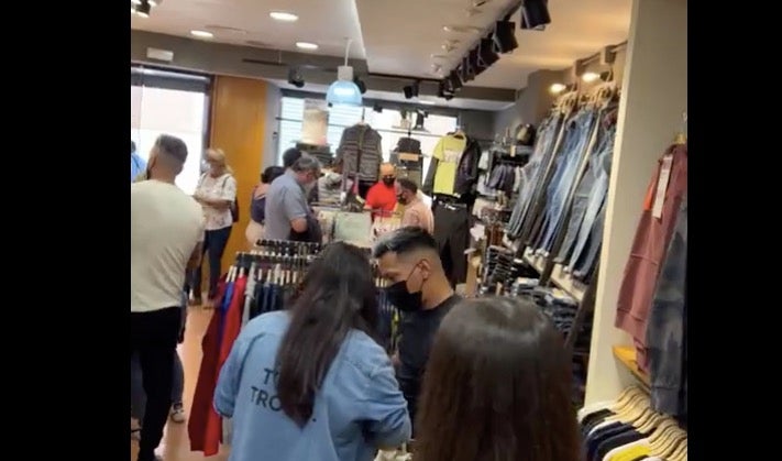 Acte d'inauguració de la botiga Positivo Man al carrer Pare Llaurador de Terrassa | Positivo Man