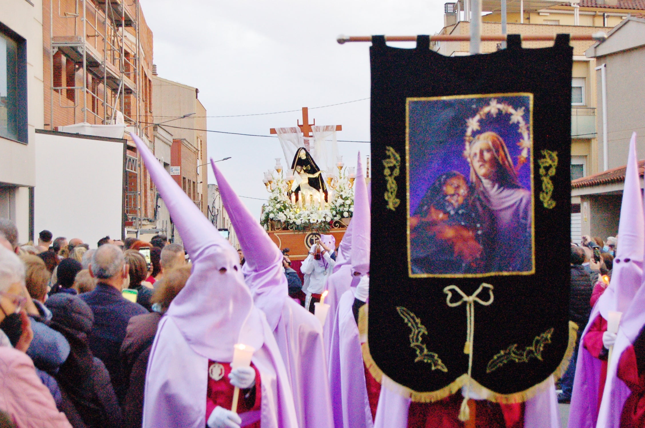 Processió de la Virgen de las Angustías en una Setmana Santa a Terrassa | Ramon Navarro