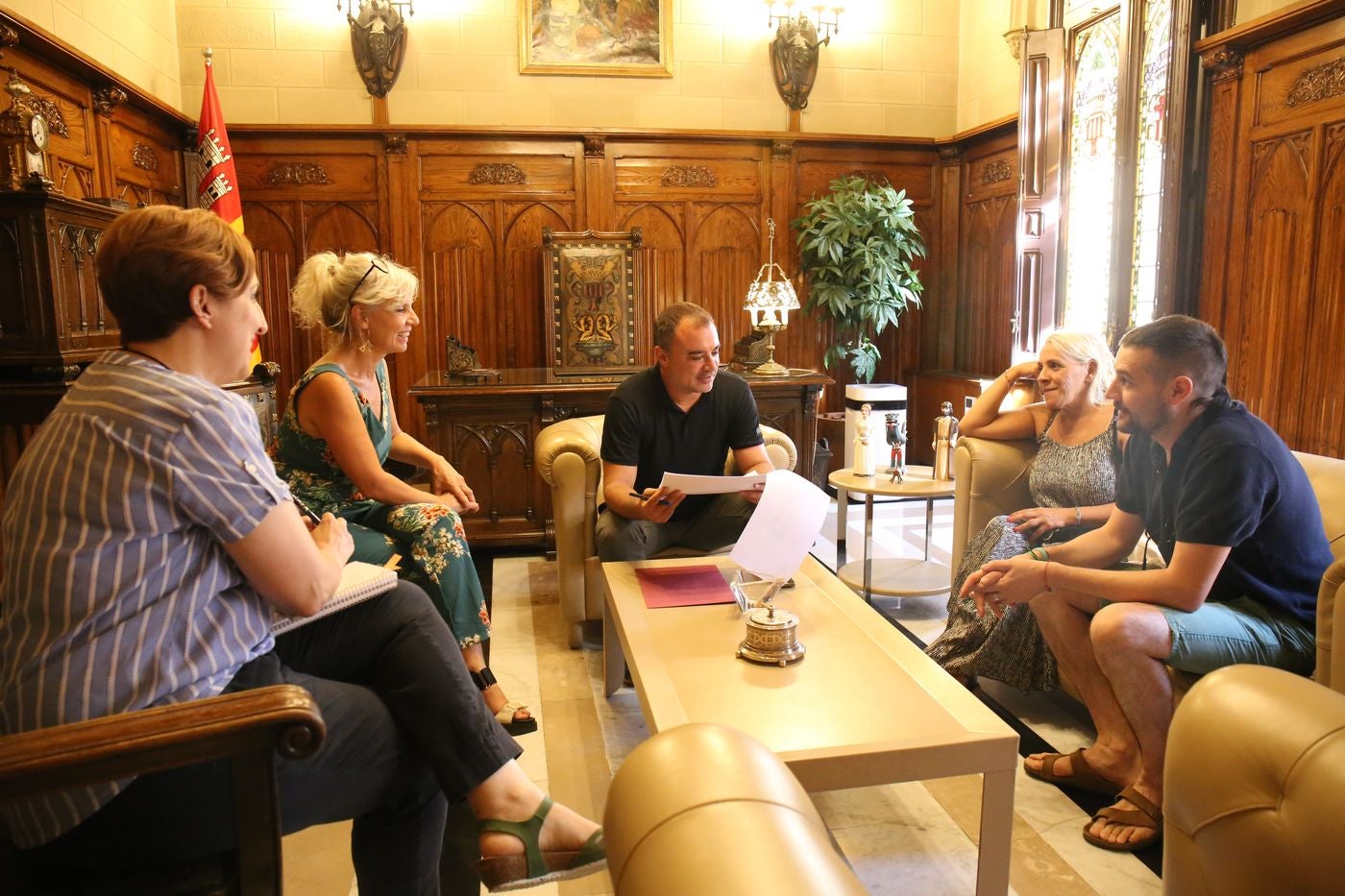 Reunió Unidos por Ellos amb l'alcalde Jordi Ballart | Aj. Terrassa