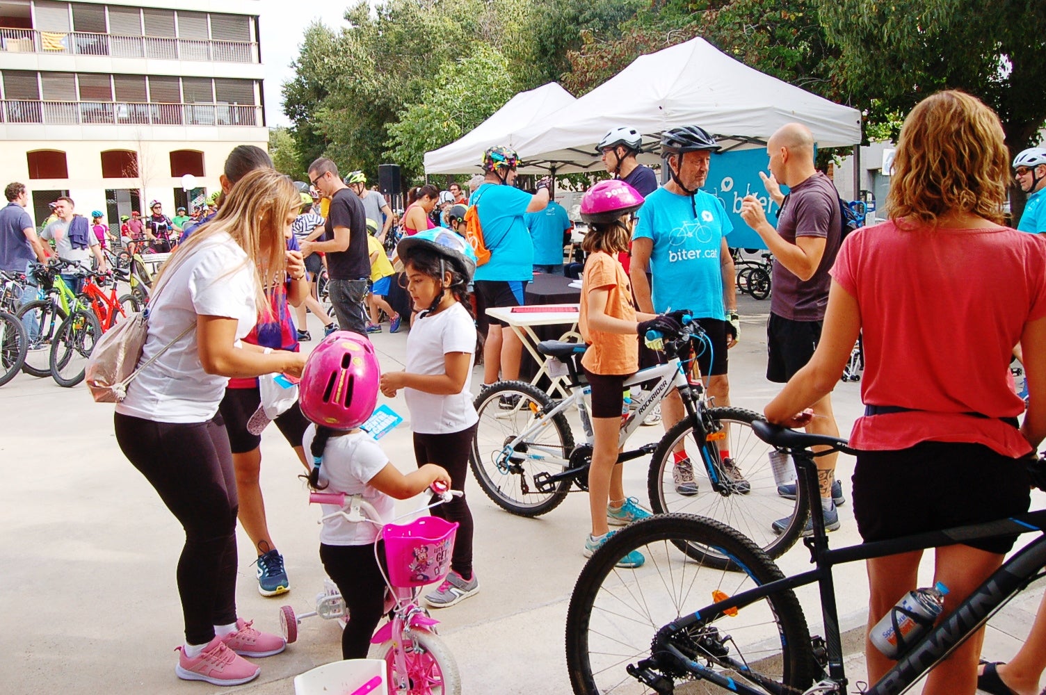 Pedalada popular a Terrassa/Ramon Navarro