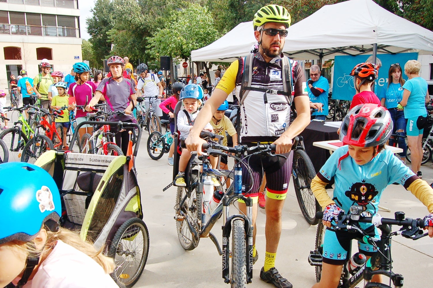 Pedalada popular a Terrassa/Ramon Navarro