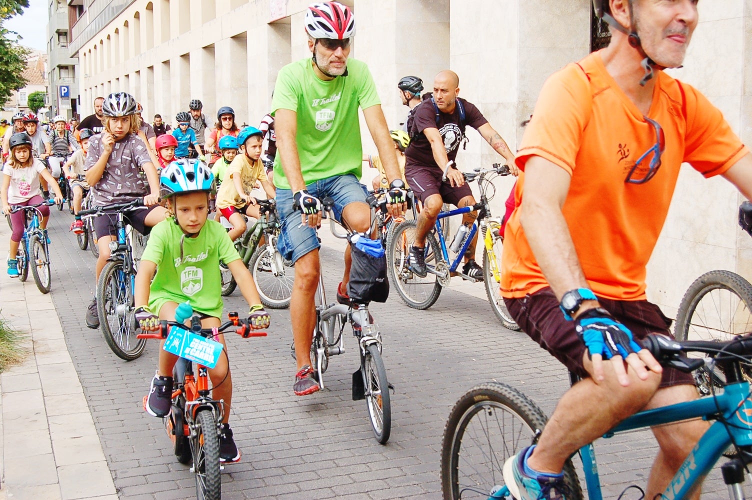 Pedalada popular a Terrassa/Ramon Navarro