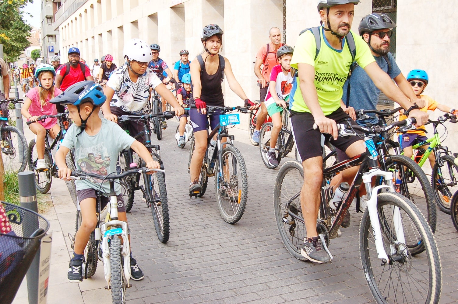 Pedalada popular a Terrassa/Ramon Navarro