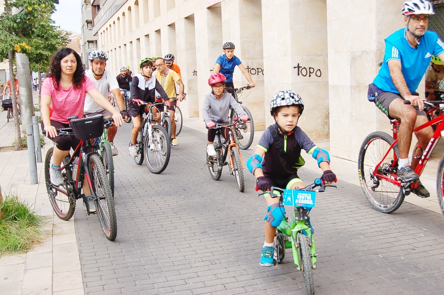 Pedalada popular a Terrassa/Ramon Navarro