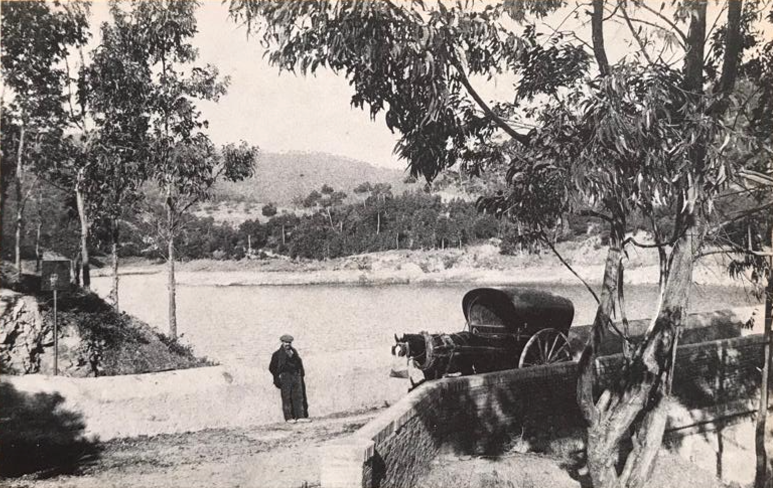 Una foto del Lago Gran trobada en una llibreria de Vell de Barcelona
