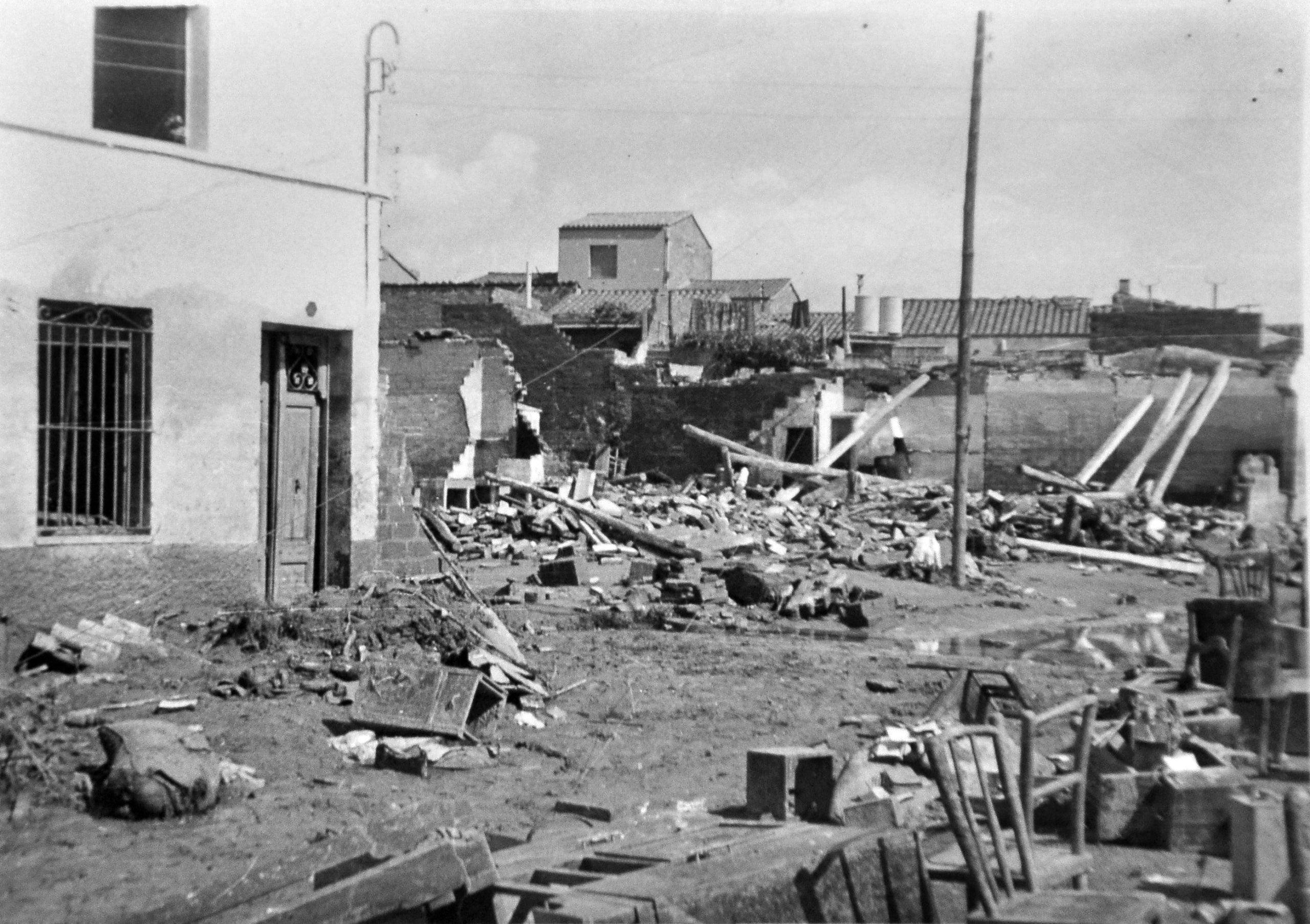 Foto inèdita de la riuada del 62 a Terrassa/Teresita Torruella Viñes