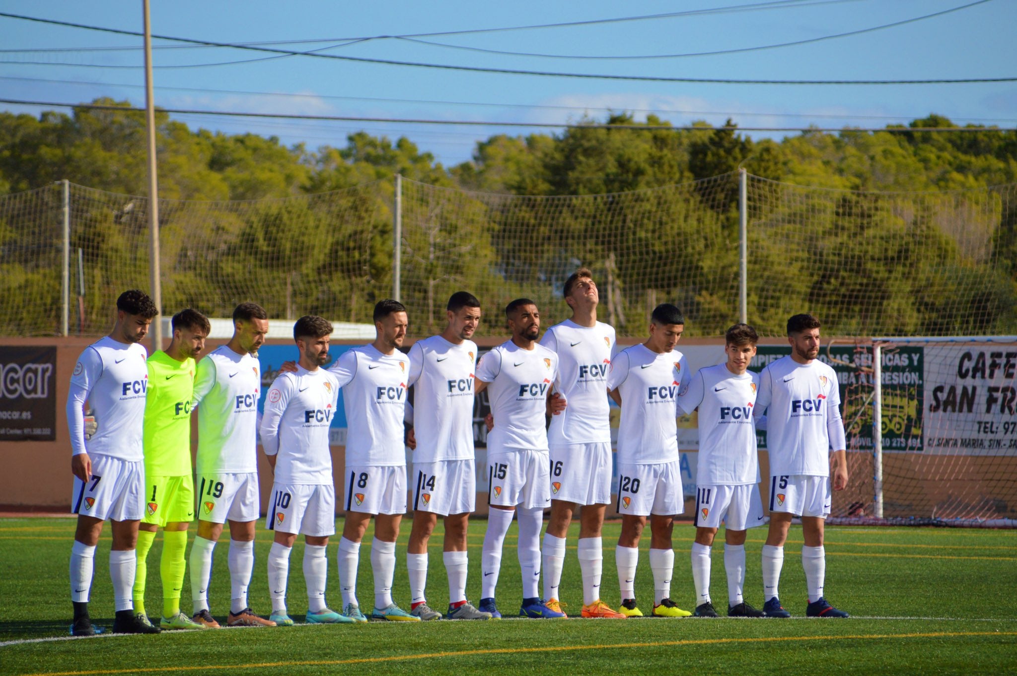 Onze inicial del Terrassa FC davant del SD Formentera | Juanma Medina