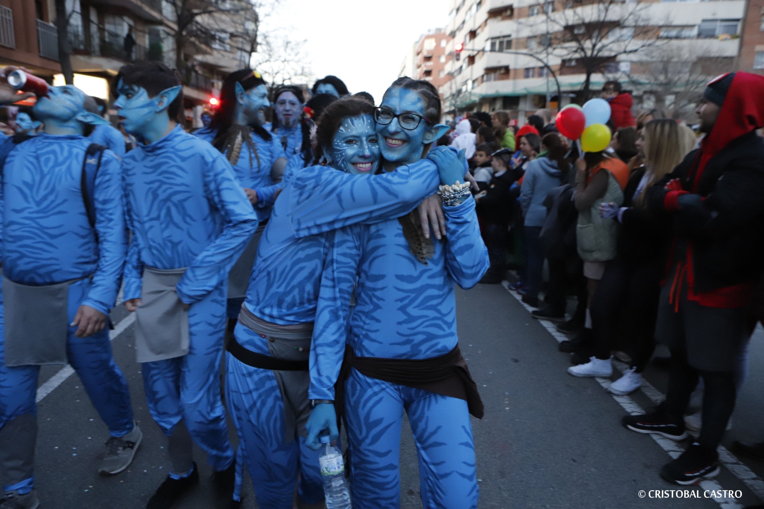 Els carrers de Terrassa tornen a omplir-se de festa amb el primer Carnestoltes celebrat amb normalitat després de dos anys