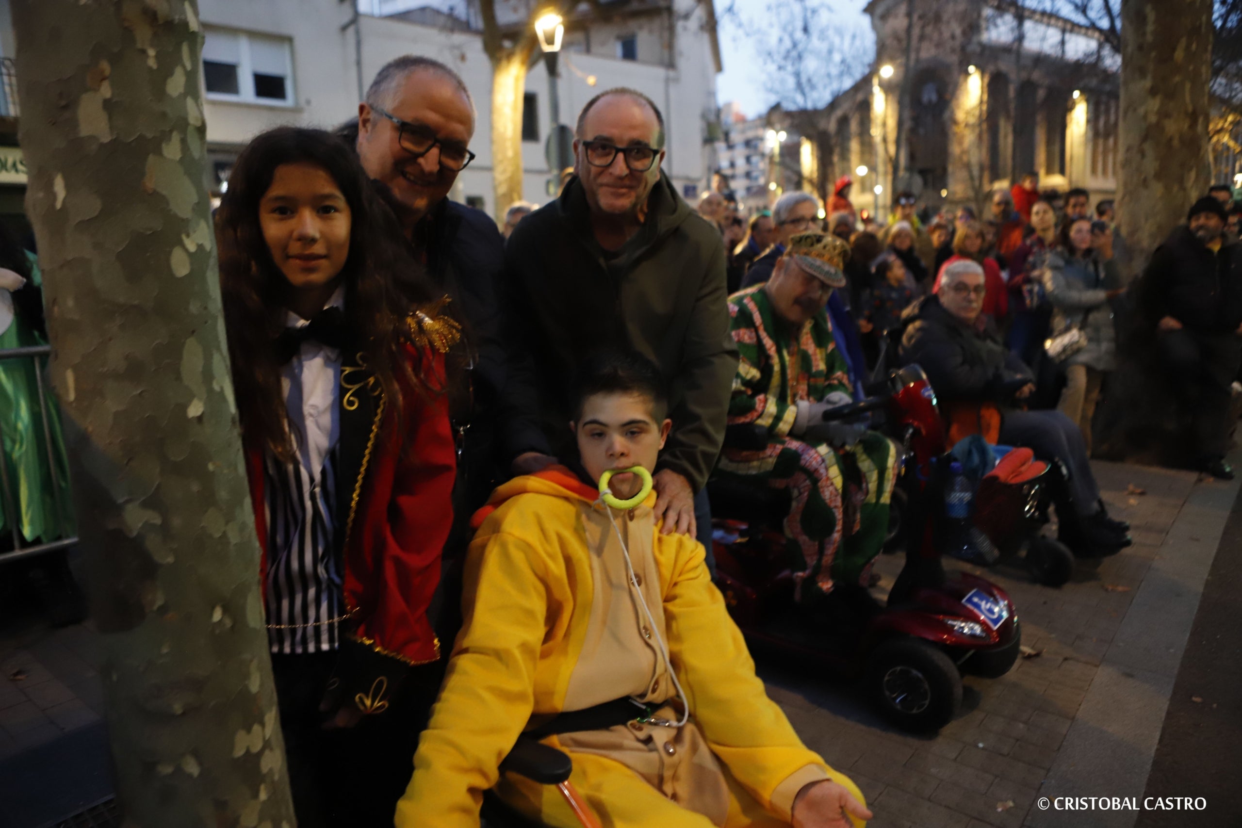 Els carrers de Terrassa tornen a omplir-se de festa amb el primer Carnestoltes celebrat amb normalitat després de dos anys