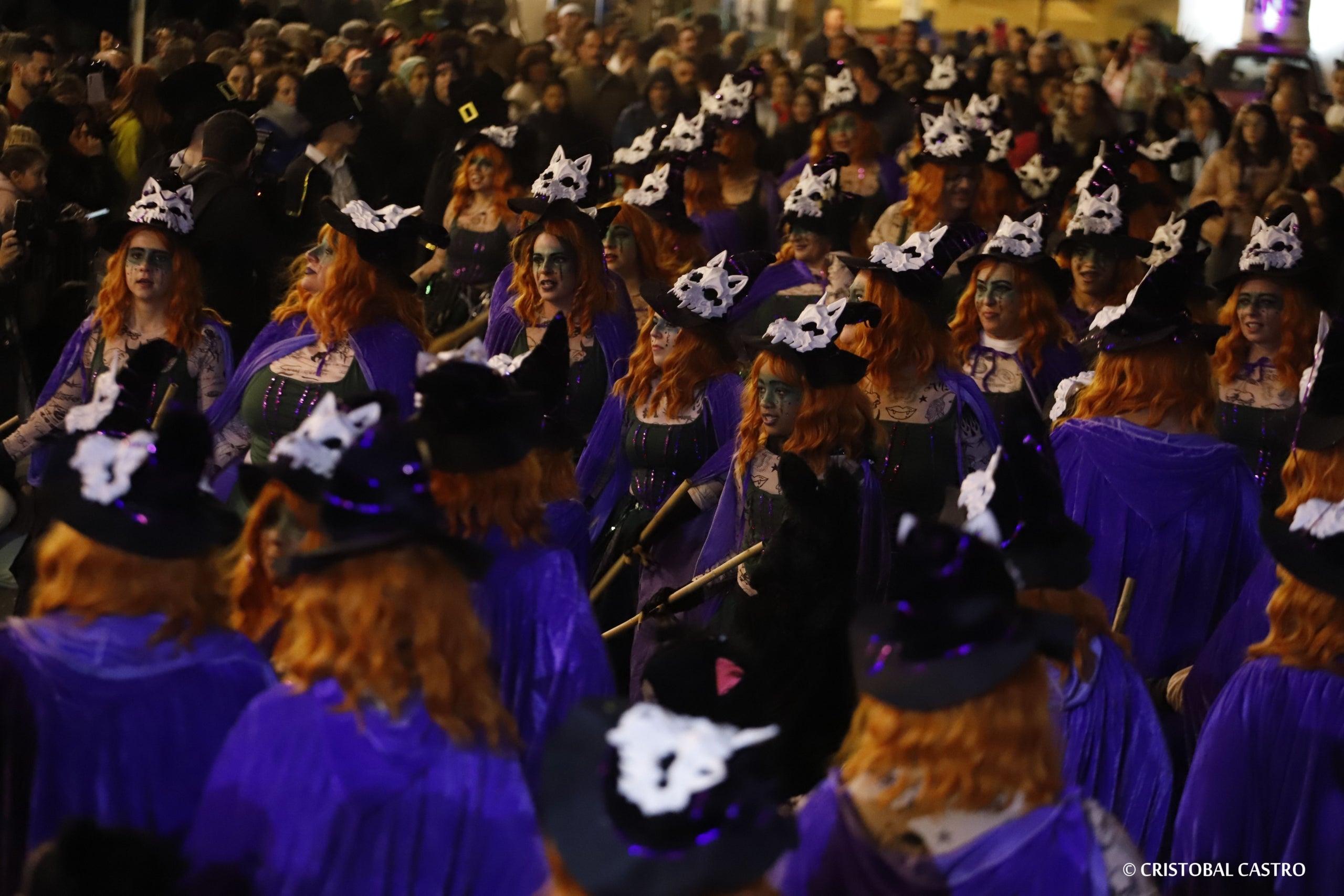 Els carrers de Terrassa tornen a omplir-se de festa amb el primer Carnestoltes celebrat amb normalitat després de dos anys