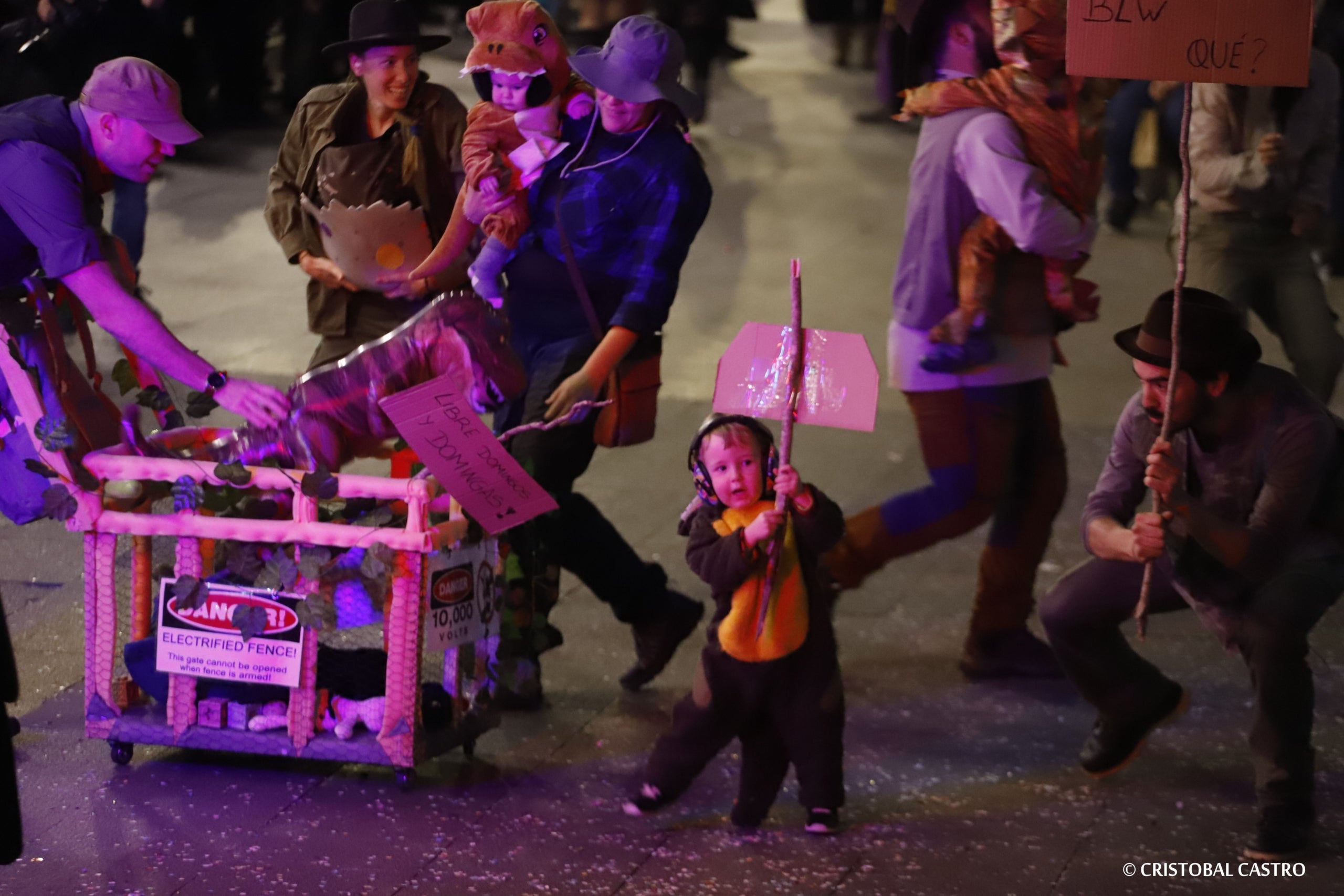 Els carrers de Terrassa tornen a omplir-se de festa amb el primer Carnestoltes celebrat amb normalitat després de dos anys
