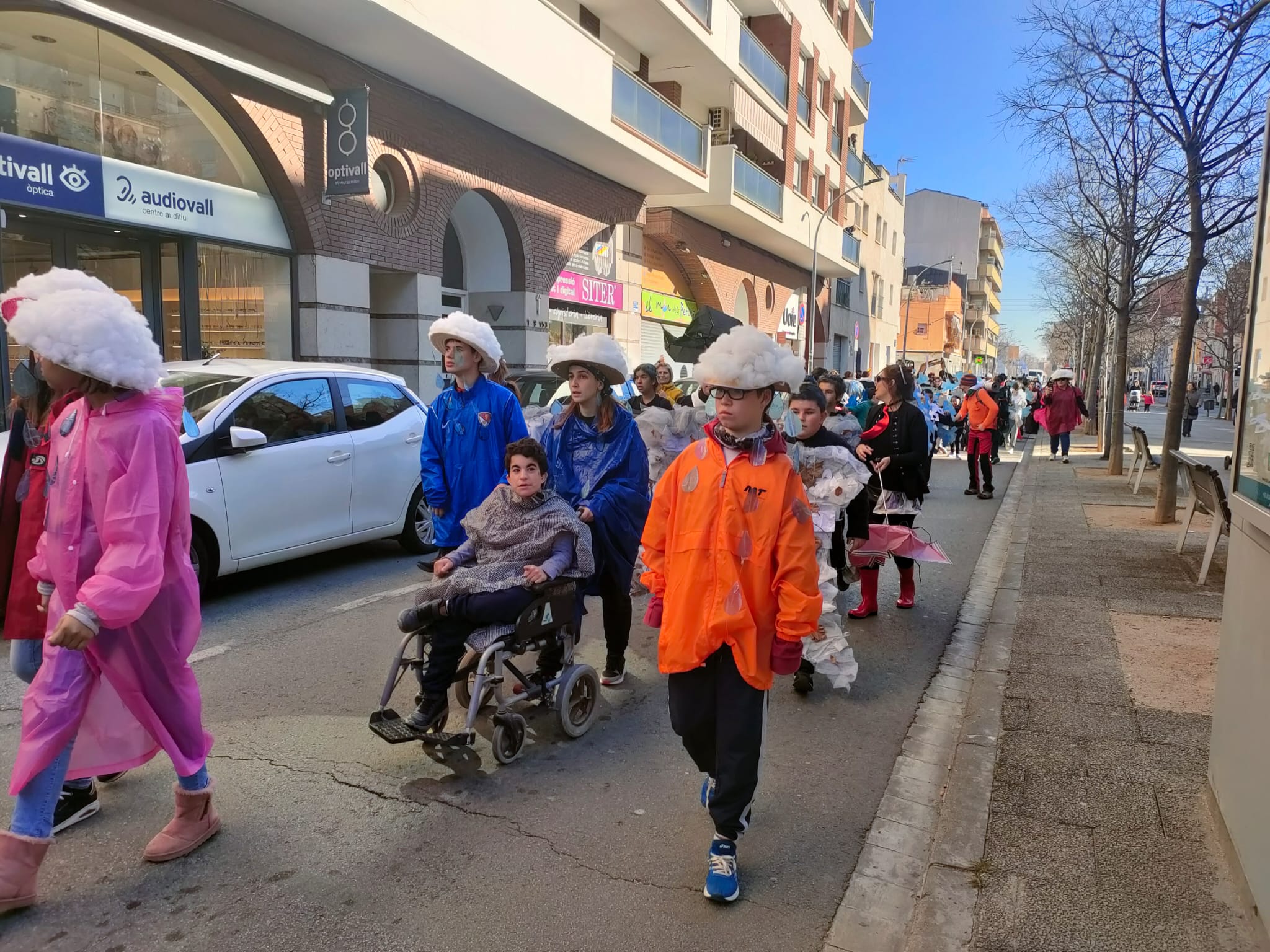 Rua de Carnestoltes de l'Escola Joan Marqués i Casals i Institut Jaume Cabré 2023