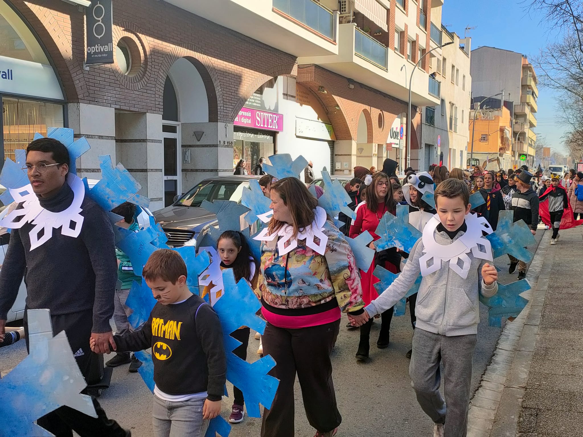 Rua de Carnestoltes de l'Escola Joan Marqués i Casals i Institut Jaume Cabré 2023