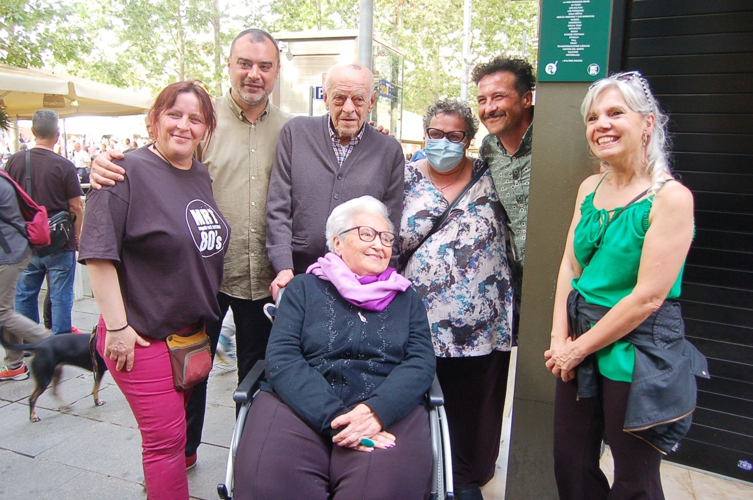 Diversos grups de música han omplert la Plaça Vella de nostàlgics de la moguda rock de la dècada dels 80. També s'ha inaugurat una placa en homenatge als grups de rock, metal i punk que voltaven pel Mesón de los Arcos.