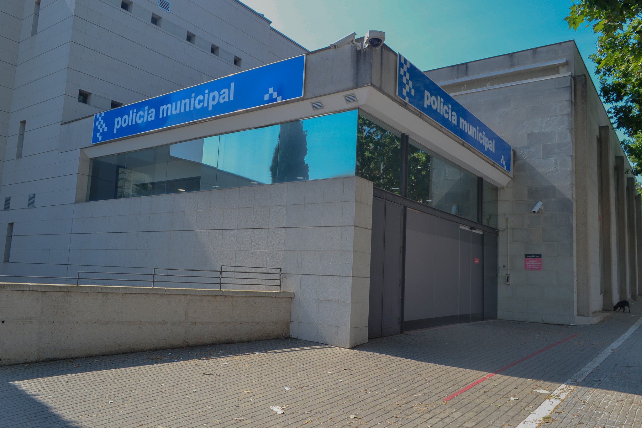 Comissaria de la Policia Municipal de Terrassa, a l'avinguda de Glòries Catalanes | Júlia Martínez