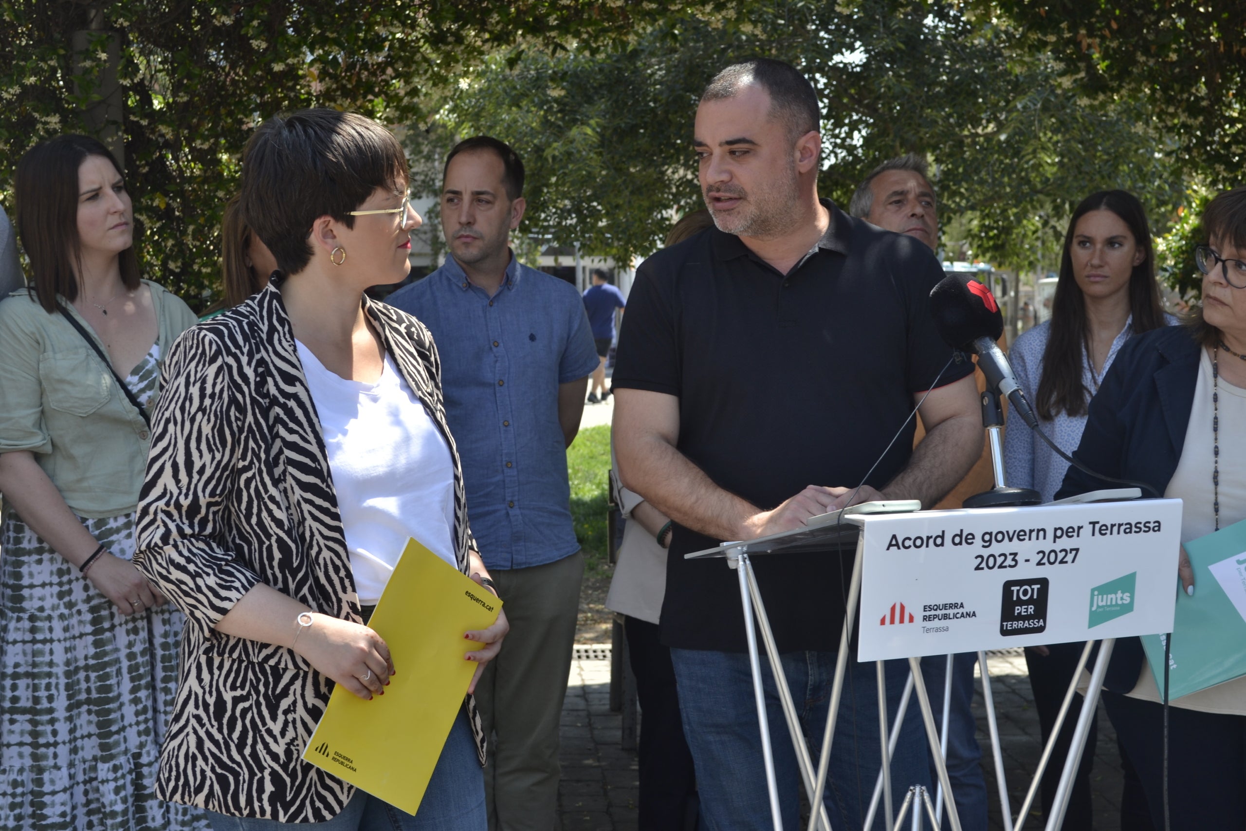 Presentació del pacte de govern a l'Ajuntament de Terrassa amb Jordi Ballart (TxT), Ona Martínez (ERC) i Meritxell Lluís (Junts) | Júlia Martínez