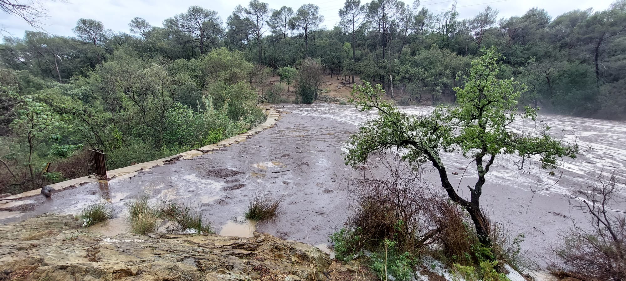 El Llac Petit, desbordat per la forta tempesta | Juan García-Duclós