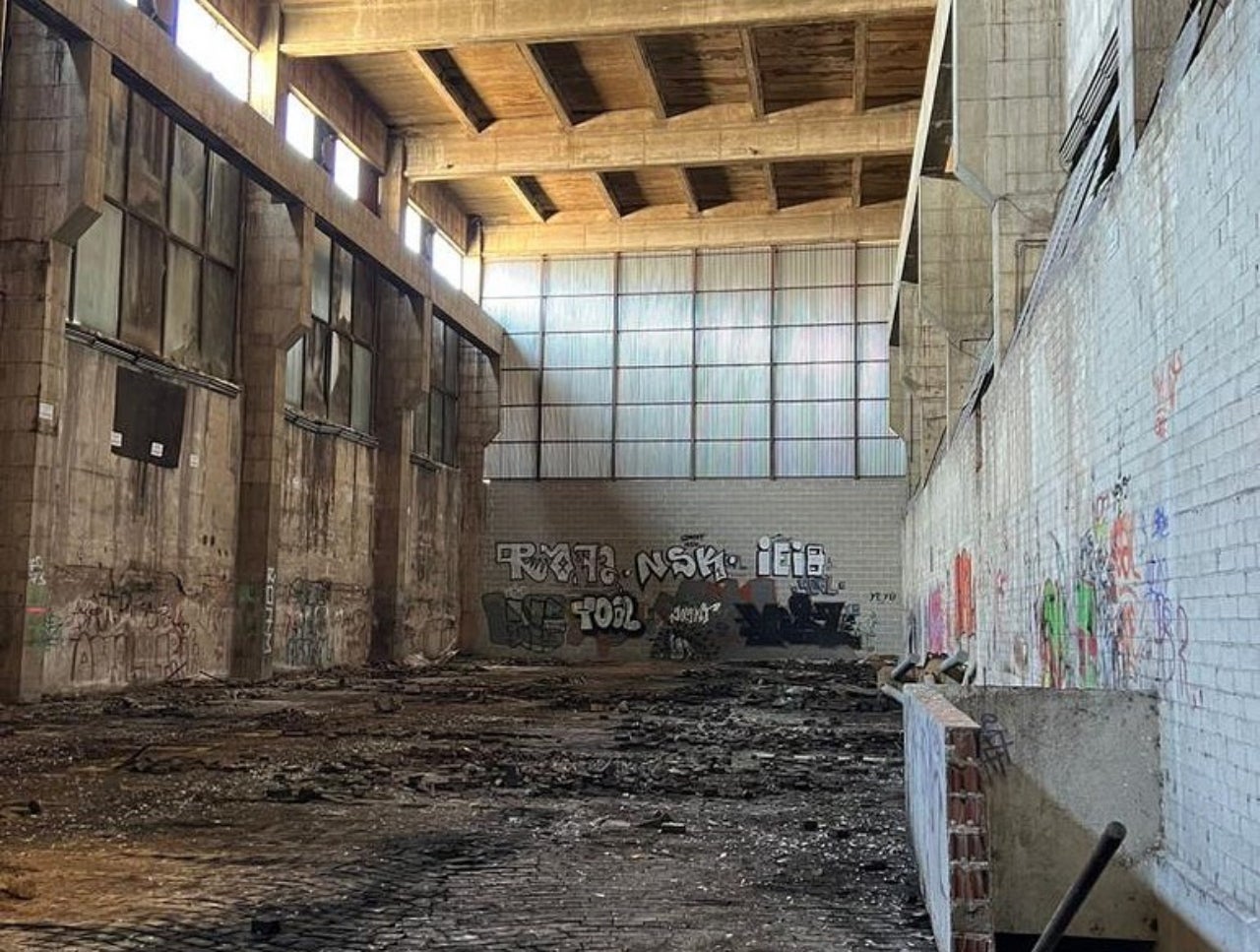 Visita del diputat Jordi Martí per parlar de la futura seu de l'Institut del Teatre a l'AEF de Terrassa | Terrassa Cultura