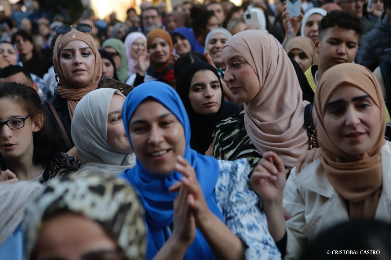 Terrassencs i terrassenques s'han mobilitzat a favor del poble palestí i 'contra l’apartheid, la guerra i el genocidi' que s'està duent a terme a Palestina per part del govern d'Israel