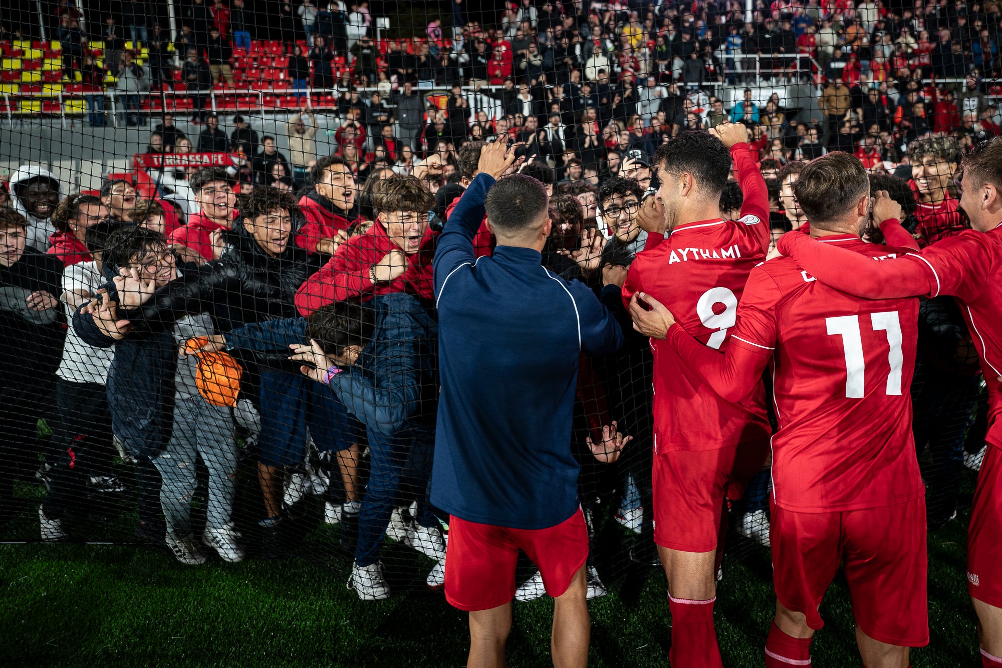 El Terrassa FC elimina a un Segona a la Copa del Rei. L'equip vermell és molt superior a l'Albacete i guanya (1-0) en un Estadi Olímpic amb 6.500 seguidors locals/Mireia Comas