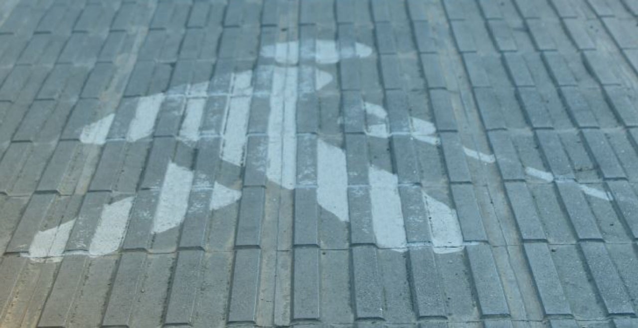 Paviment podo-tàctil per a persones amb discapacitat visual | Aj. Terrassa