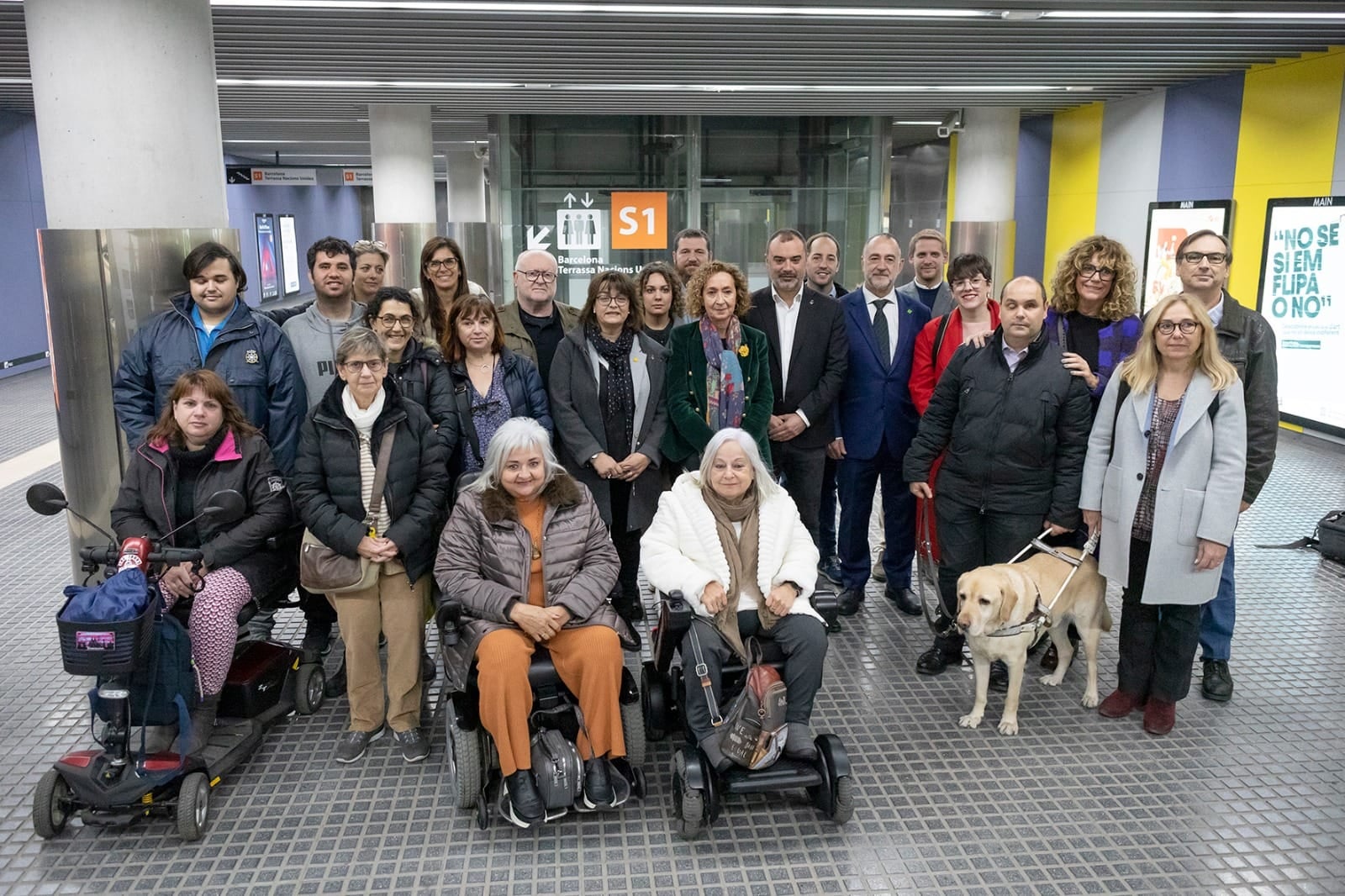 Entitats i autoritats han inaugurat la nova senyalització accessible a l'estació de Vallparadís de FGC | Rafel Casanova BCF