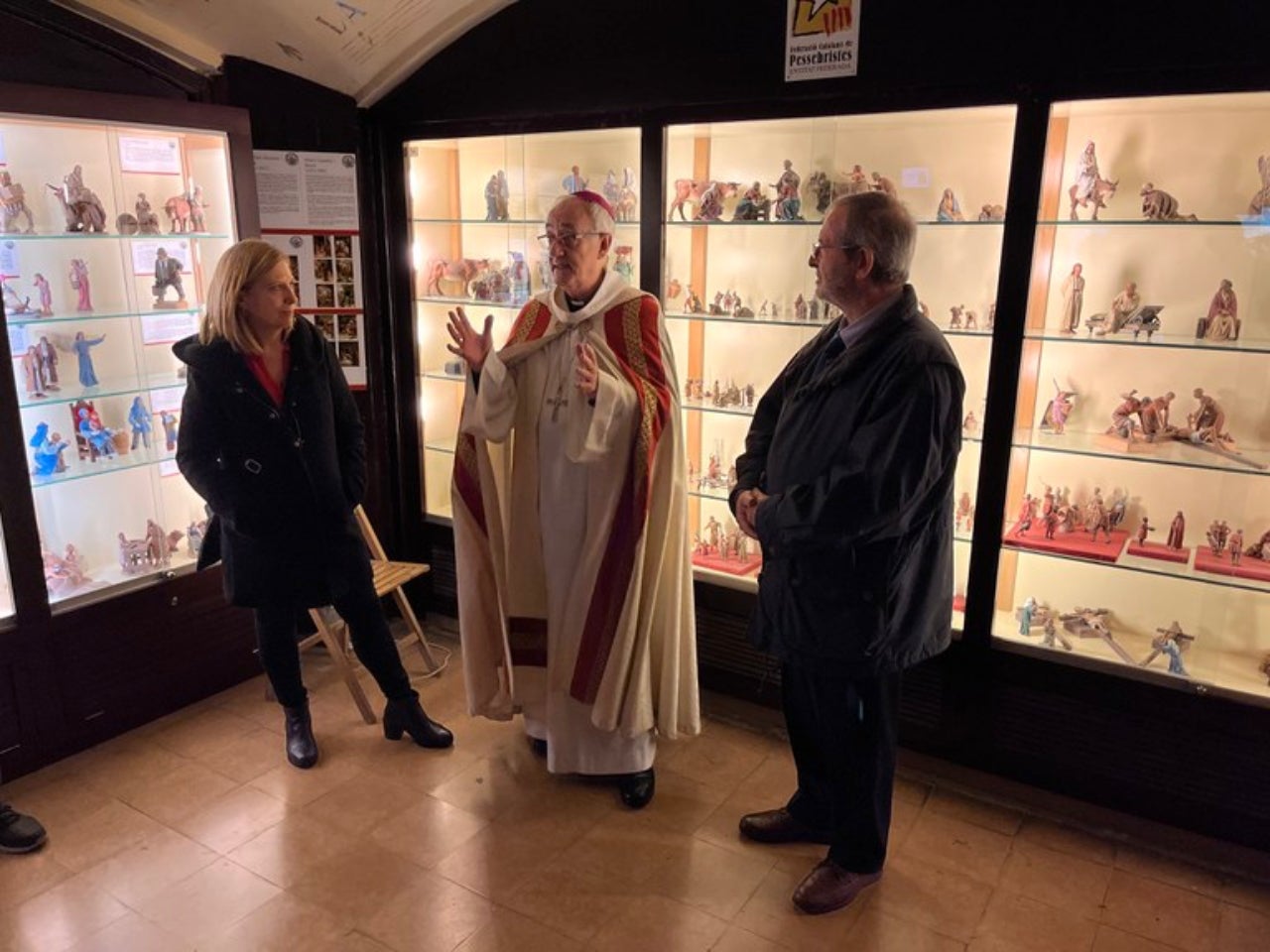 Acte de benedicció dels pessebres amb el Bisbe Salvador al soterrani de la catedral del Sant Esperit | Bisbat de Terrassa