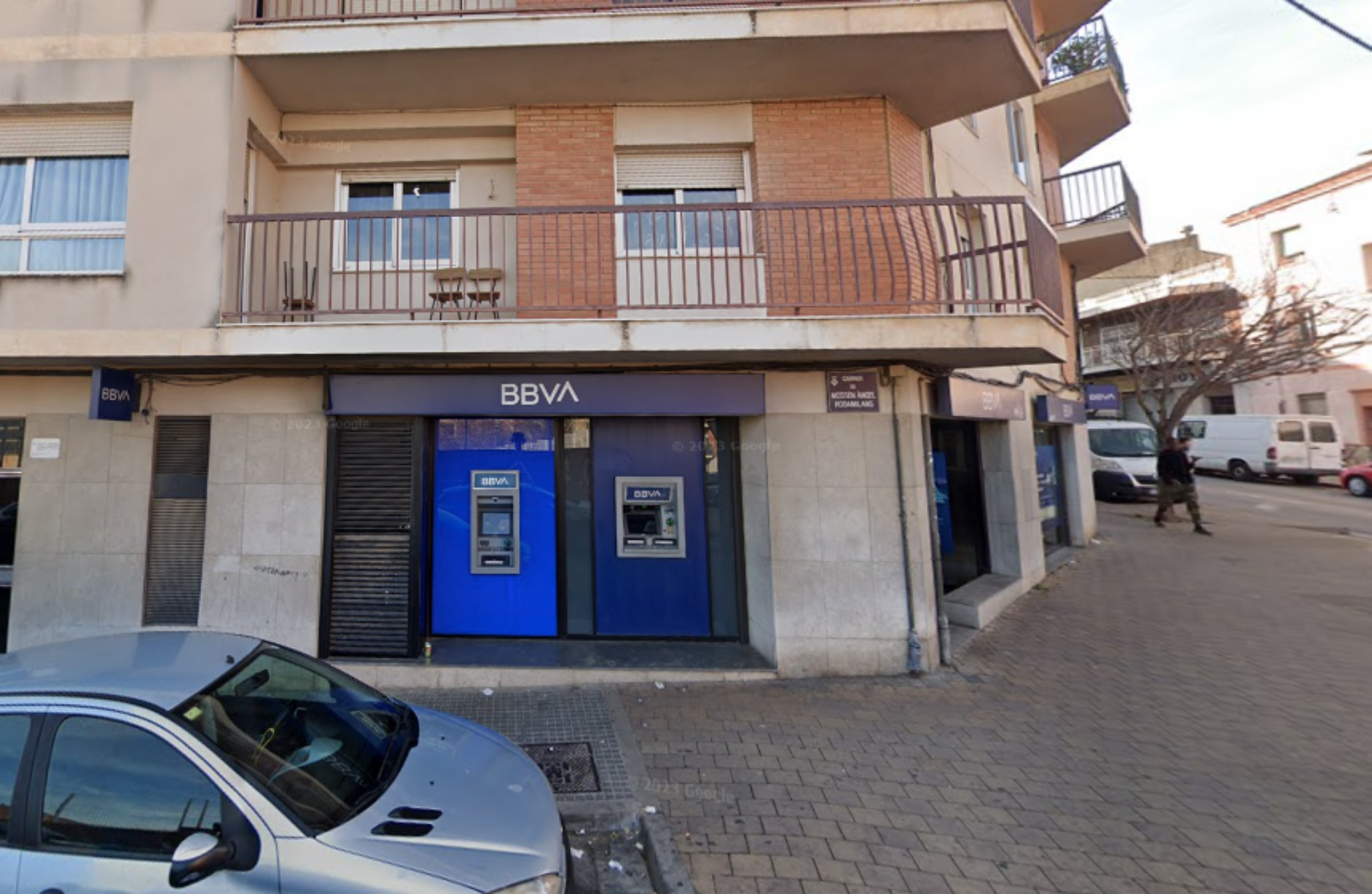 Ensurt per una fumera en un caixer automàtic a Ca n'Anglada | G.M.