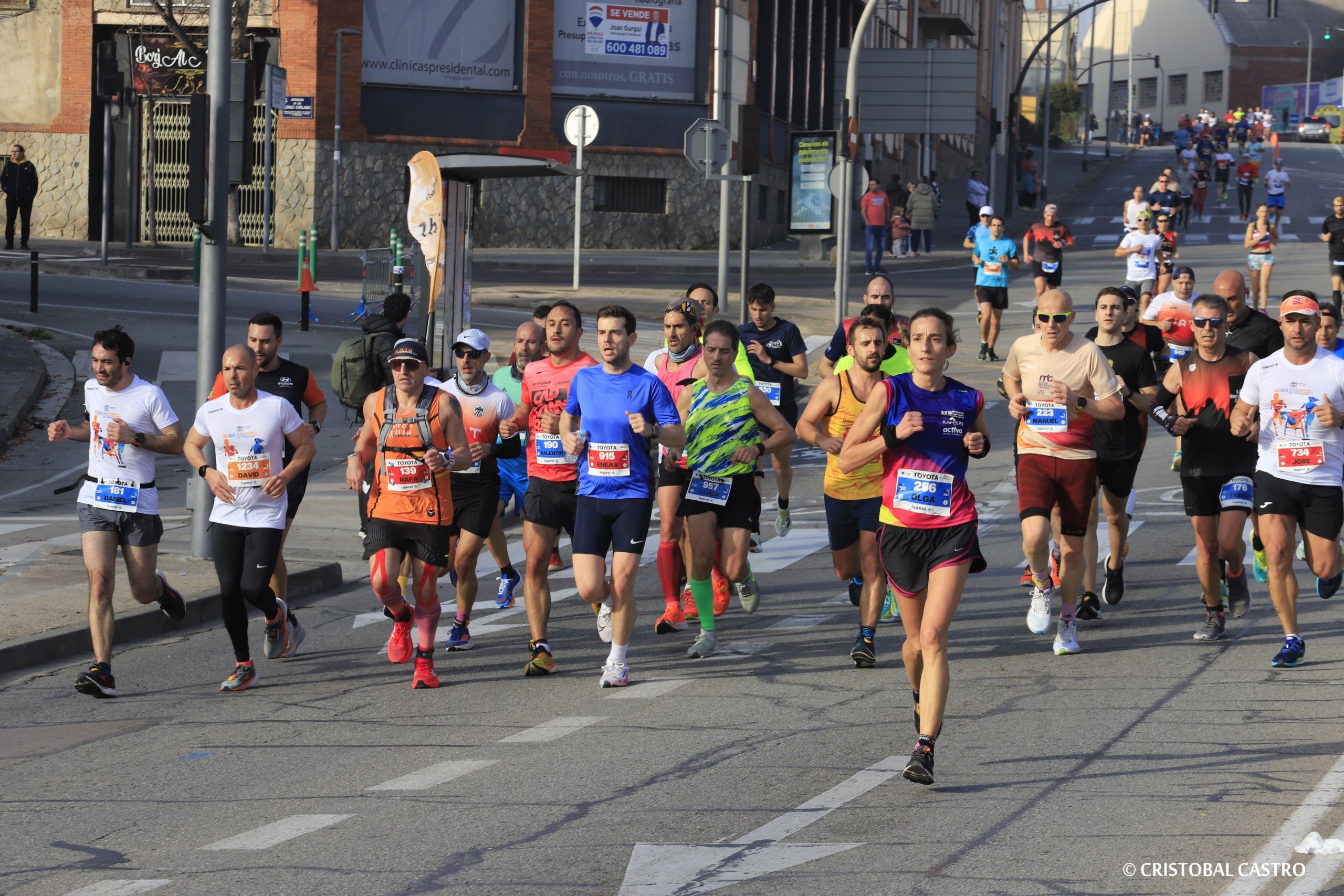 Sense sorpreses en la Mitja Marató de Terrassa 2024. La victòria se l’han endut dos dels corredores africans que amb més bones sensacions arribaven. Mike Kiptum Boit i Nancy Chepleting han estat els guanyadors de la 24a edició d’una cursa que ha comptat amb prop de 2.600 participants (si sumem també els de la 18a edició de la Cursa Santi Centelles), procedents d’una catorzena de països diferents. Tant en categoria masculina com en la femenina s'ha batut la marca registrada, establint un nou rècord.