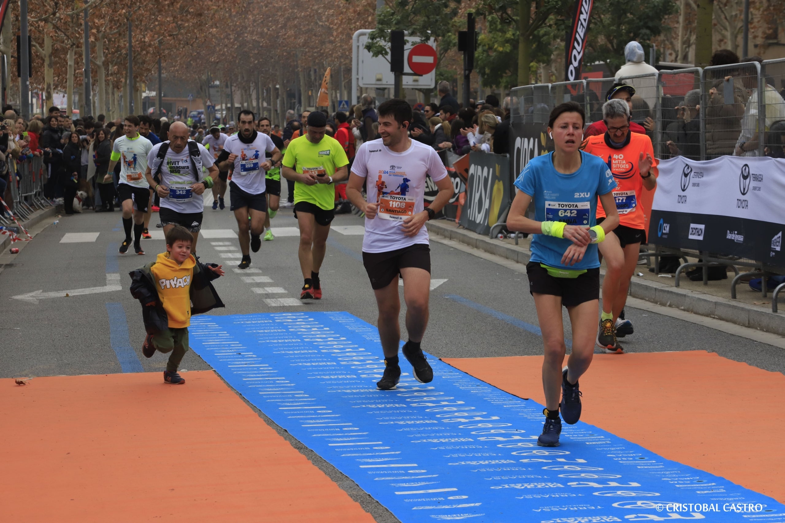 Sense sorpreses en la Mitja Marató de Terrassa 2024. La victòria se l’han endut dos dels corredores africans que amb més bones sensacions arribaven. Mike Kiptum Boit i Nancy Chepleting han estat els guanyadors de la 24a edició d’una cursa que ha comptat amb prop de 2.600 participants (si sumem també els de la 18a edició de la Cursa Santi Centelles), procedents d’una catorzena de països diferents. Tant en categoria masculina com en la femenina s'ha batut la marca registrada, establint un nou rècord.