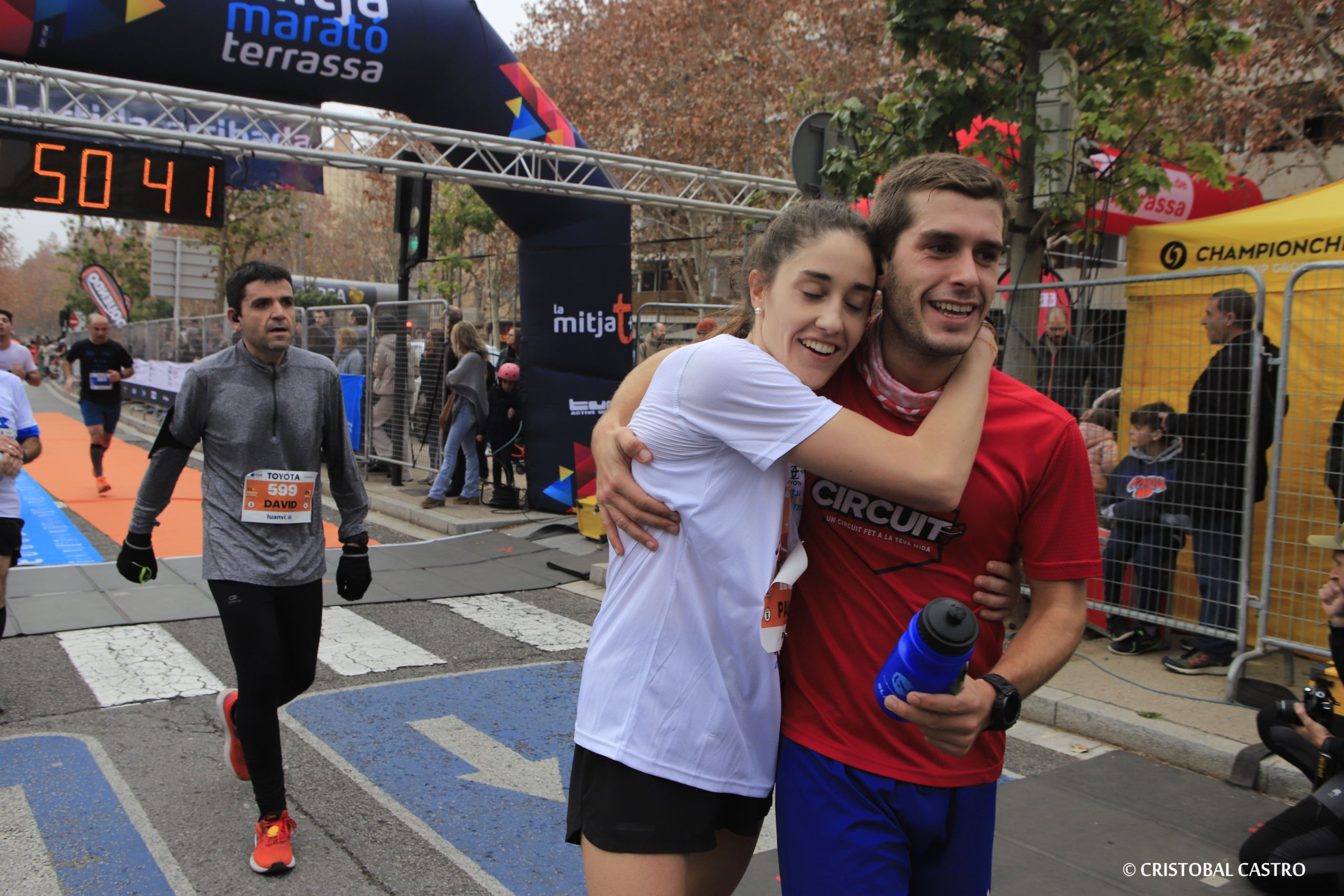 Sense sorpreses en la Mitja Marató de Terrassa 2024. La victòria se l’han endut dos dels corredores africans que amb més bones sensacions arribaven. Mike Kiptum Boit i Nancy Chepleting han estat els guanyadors de la 24a edició d’una cursa que ha comptat amb prop de 2.600 participants (si sumem també els de la 18a edició de la Cursa Santi Centelles), procedents d’una catorzena de països diferents. Tant en categoria masculina com en la femenina s'ha batut la marca registrada, establint un nou rècord.