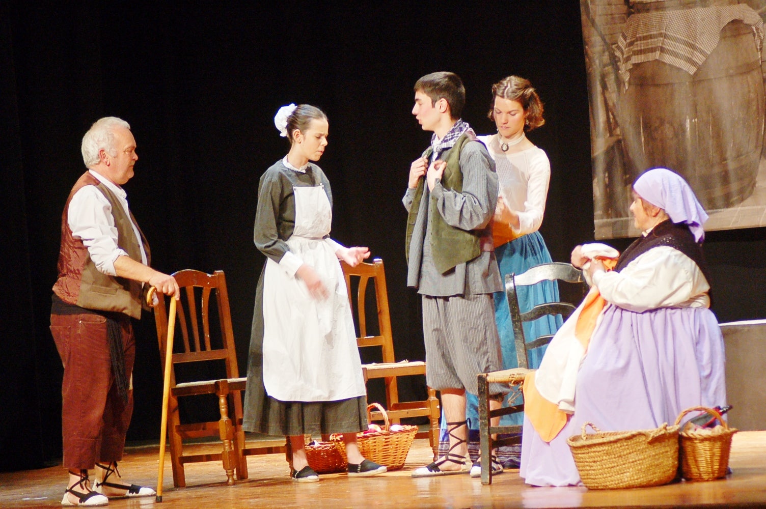 La companyia Onze al Teatre, ha portat al Premi Ciutat de Terrassa de teatre 'Que ve en Pitarra!' escrita a quatre mans per Eloi Falguera i Toni Guillamon | Ramon Navarro